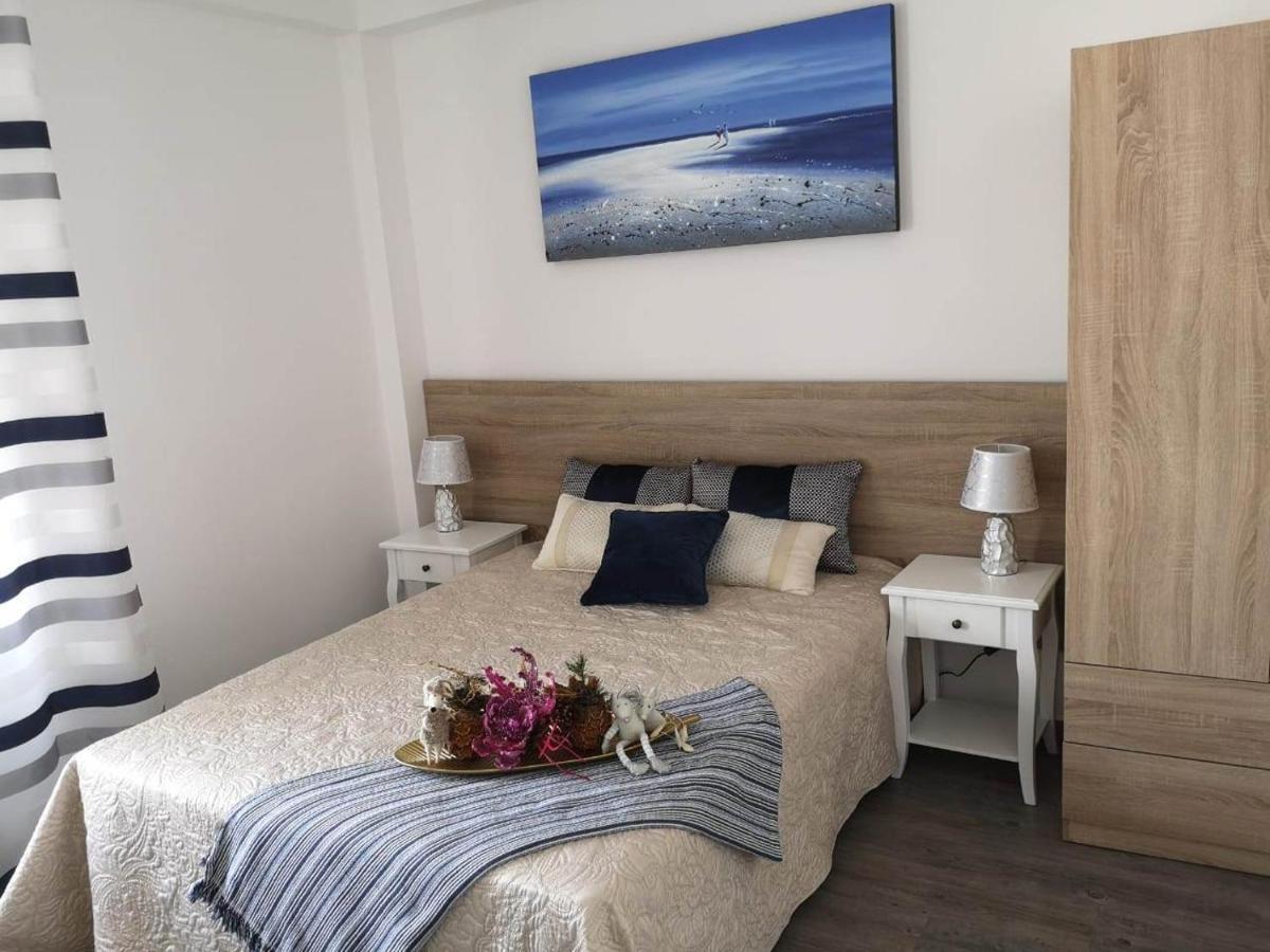 Beachfront Modern And Spacious Apartment Torrevieja Exterior foto