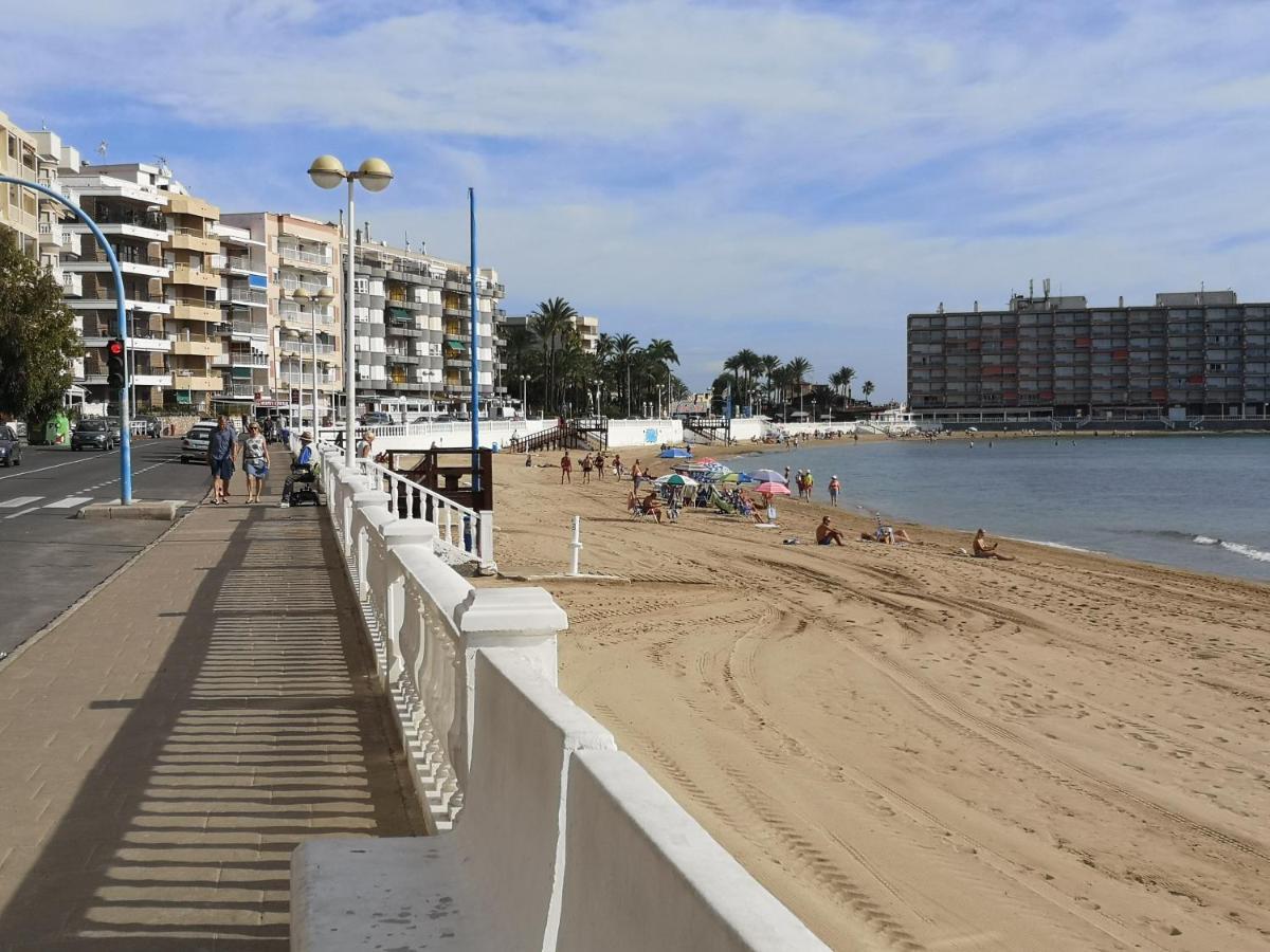 Beachfront Modern And Spacious Apartment Torrevieja Exterior foto